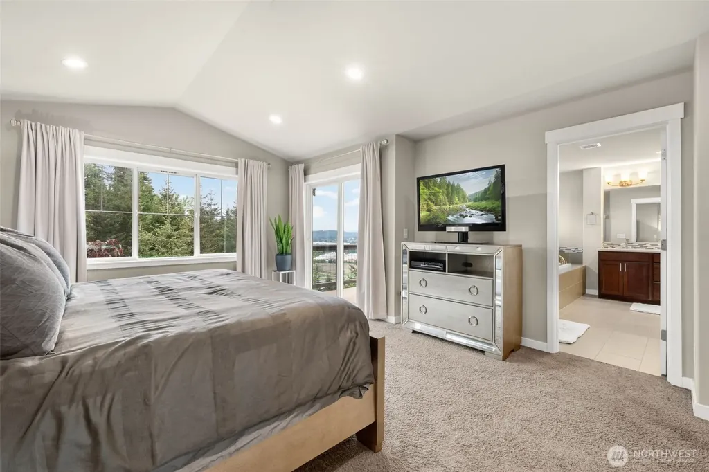 34576 56th Court S Auburn WA 98001