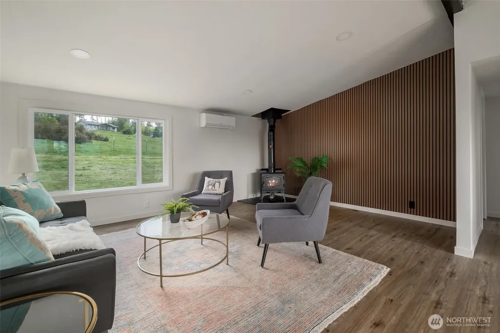 2192 Nautilus Road Freeland WA 98249