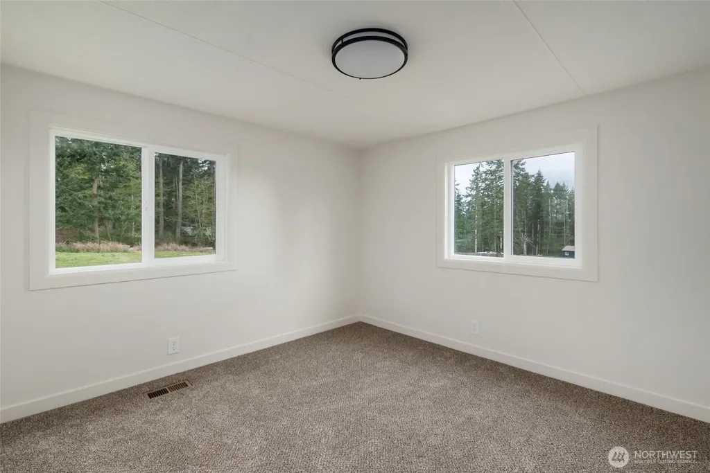 2192 Nautilus Road Freeland WA 98249