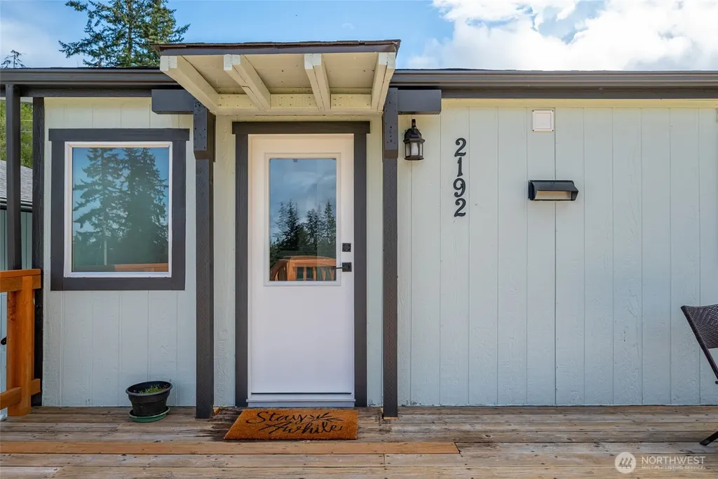 2192 Nautilus Road Freeland WA 98249