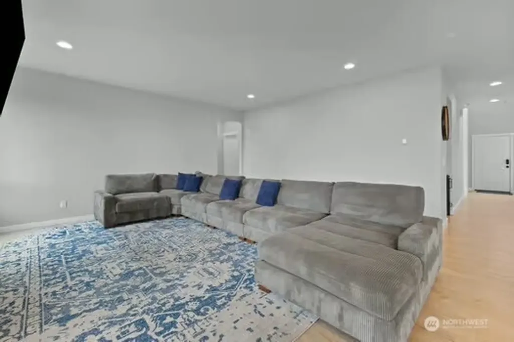 1528 Maas Court Buckley WA 98321