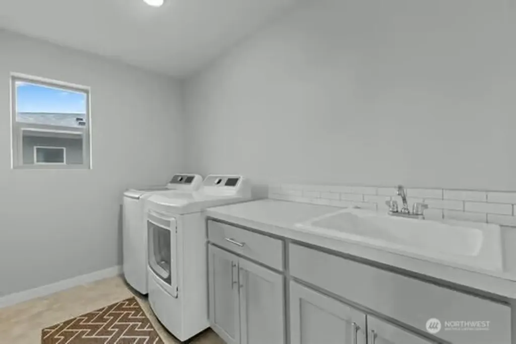 1528 Maas Court Buckley WA 98321