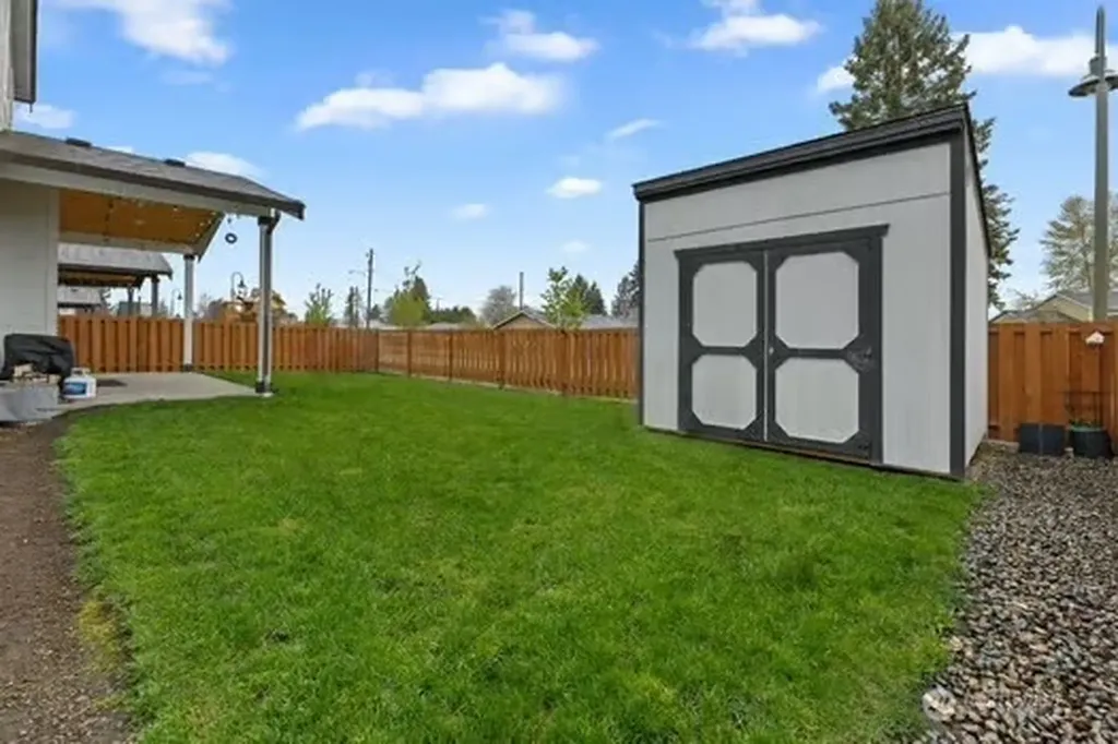 1528 Maas Court Buckley WA 98321