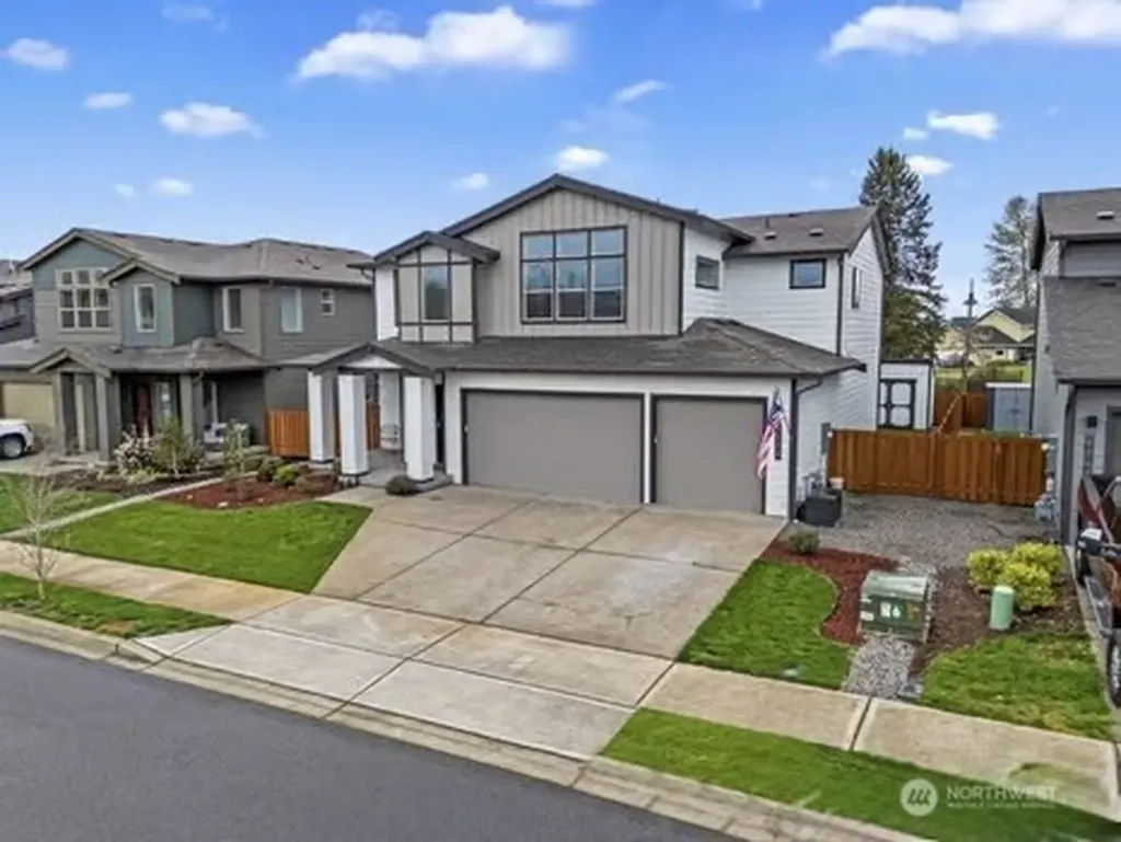 1528 Maas Court Buckley WA 98321