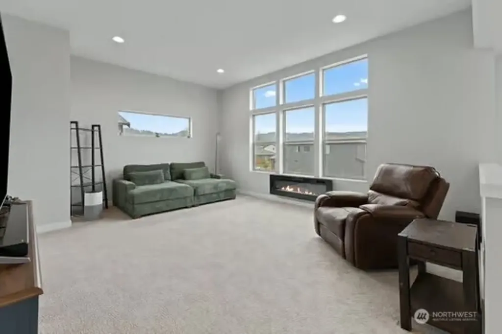 1528 Maas Court Buckley WA 98321