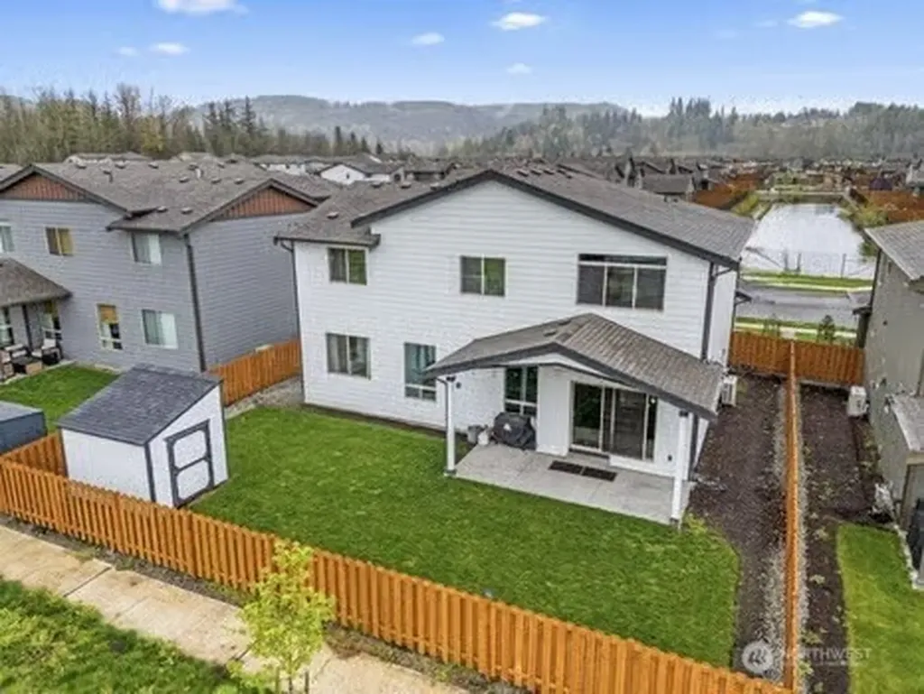 1528 Maas Court Buckley WA 98321