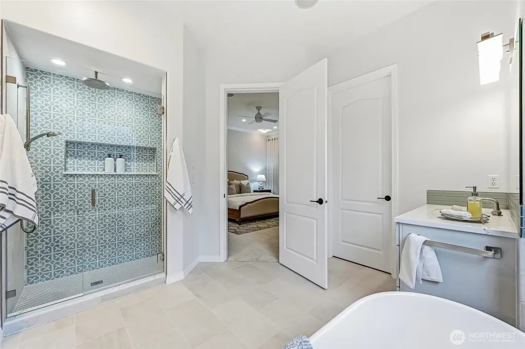24132 NE 131st Terrace Redmond WA 98053