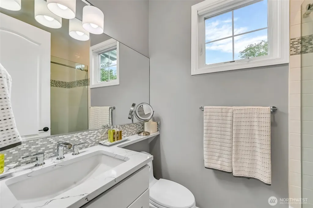24132 NE 131st Terrace Redmond WA 98053