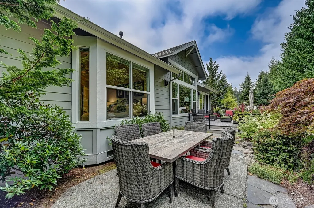 24132 NE 131st Terrace Redmond WA 98053