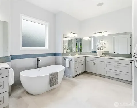 24132 NE 131st Terrace Redmond WA 98053