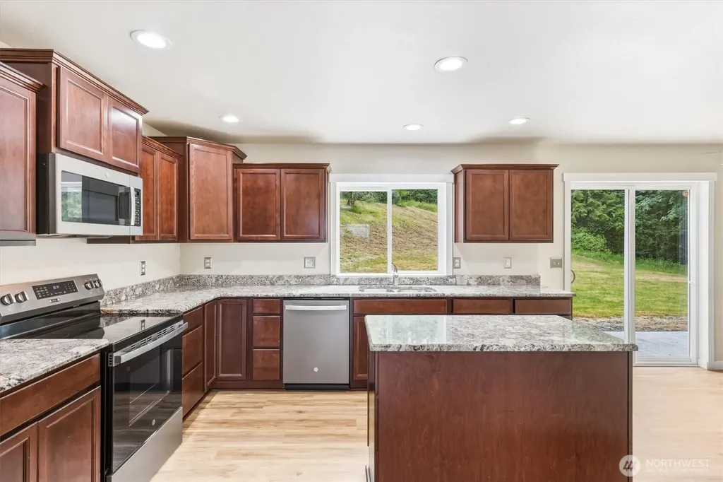 163 Cedar Falls Drive Kelso WA 98626