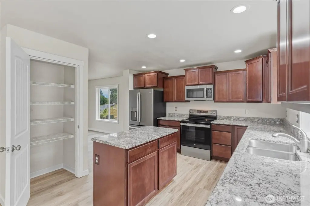 163 Cedar Falls Drive Kelso WA 98626