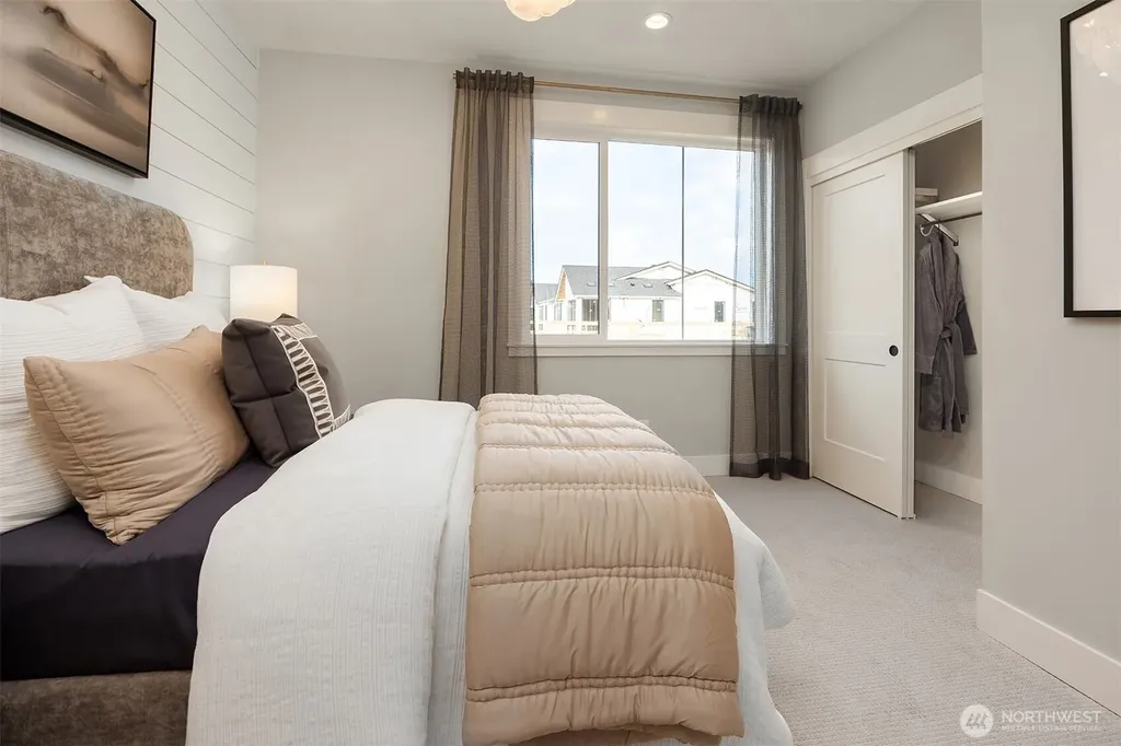 13352 NE 175th Place Woodinville WA 98072