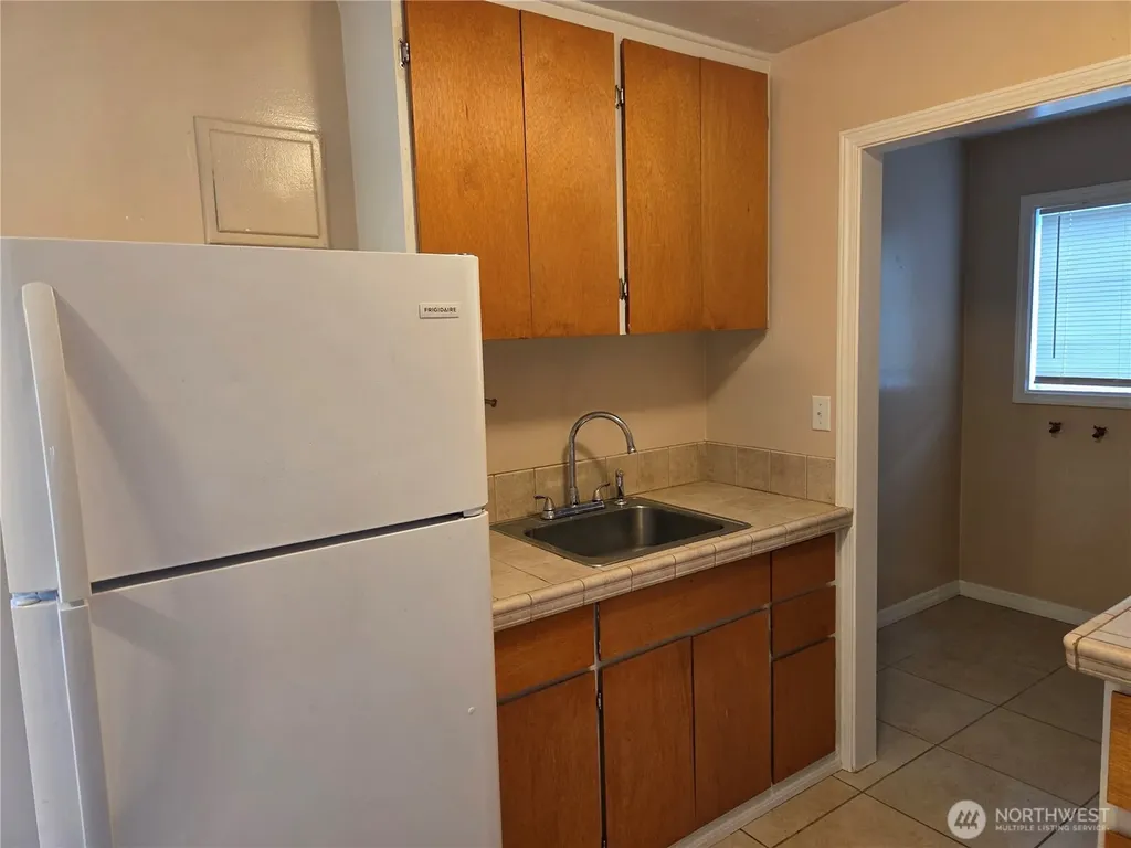 1306 S 3rd Avenue Kelso WA 98626