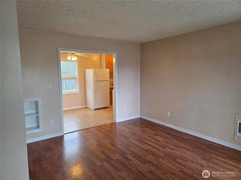 1306 S 3rd Avenue Kelso WA 98626