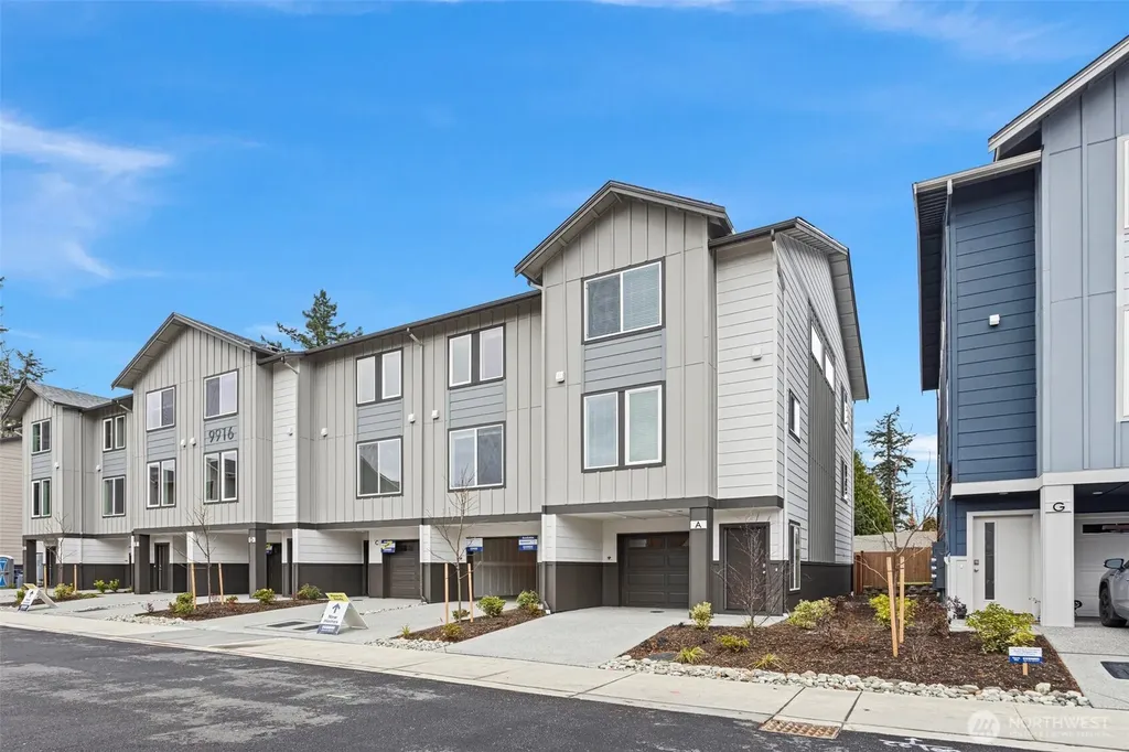 9916 18th Avenue W Everett WA 98204