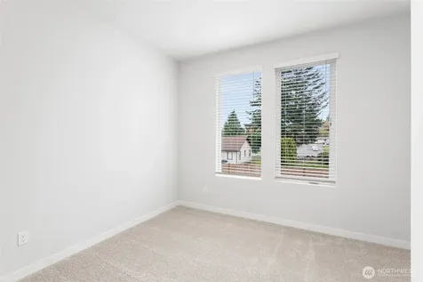 9916 18th Avenue W Everett WA 98204