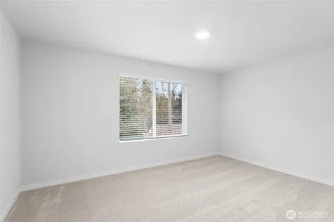 9916 18th Avenue W Everett WA 98204