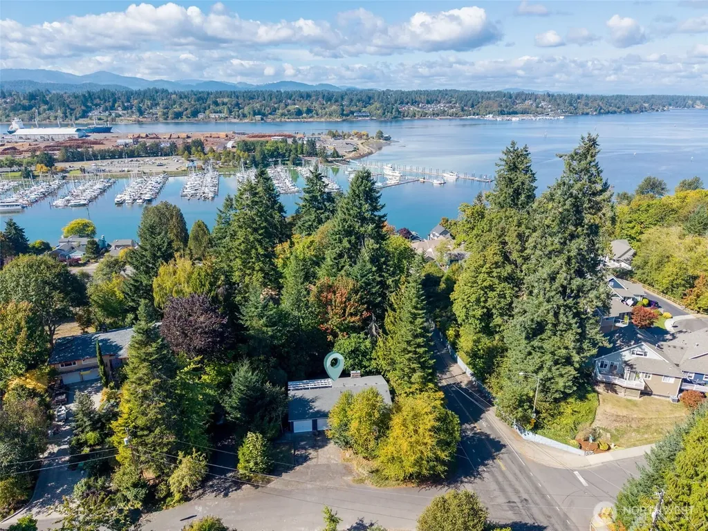 1347 N Pear Street NE Olympia WA 98506