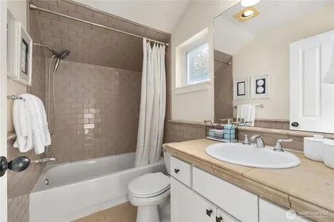 1123 24th Avenue S Seattle WA 98144