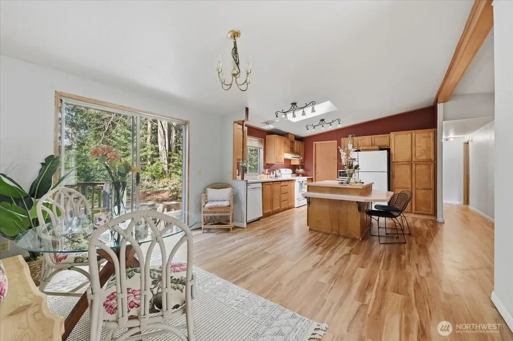 3218 Cherry Tree Lane Camano Island WA 98282
