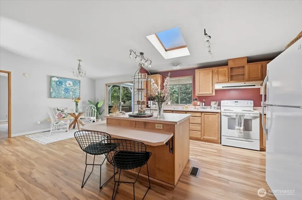 3218 Cherry Tree Lane Camano Island WA 98282