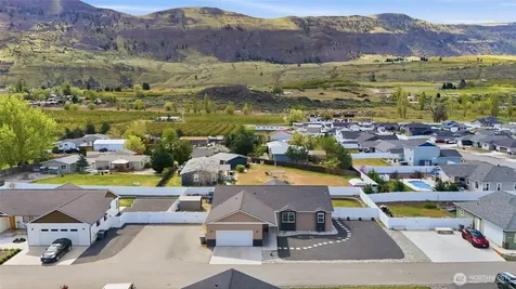 44 Jamey Lane Malaga WA 98828