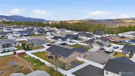 44 Jamey Lane Malaga WA 98828