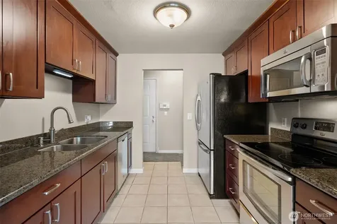 1800 SW 318th Place Federal Way WA 98023