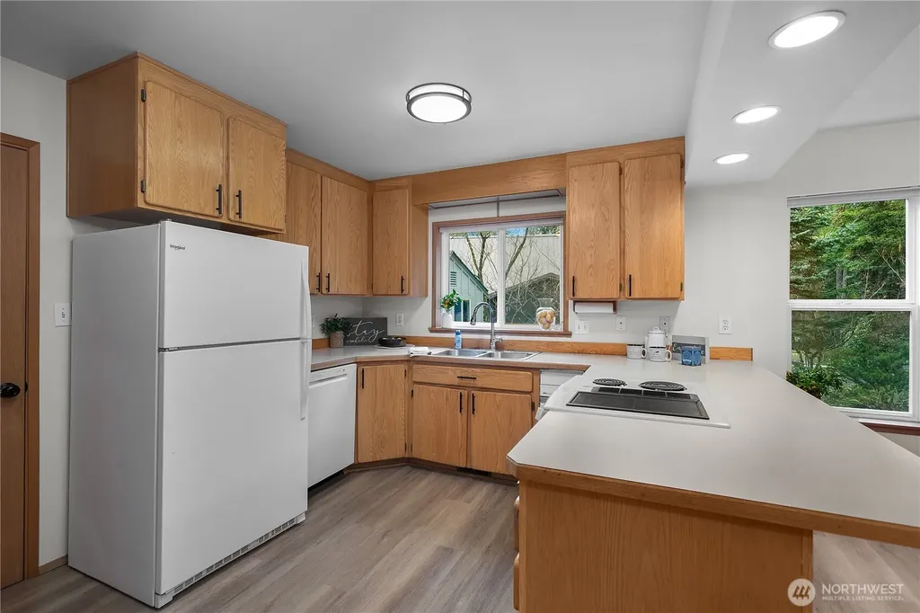 140 E Saint Andrews Drive Shelton WA 98584