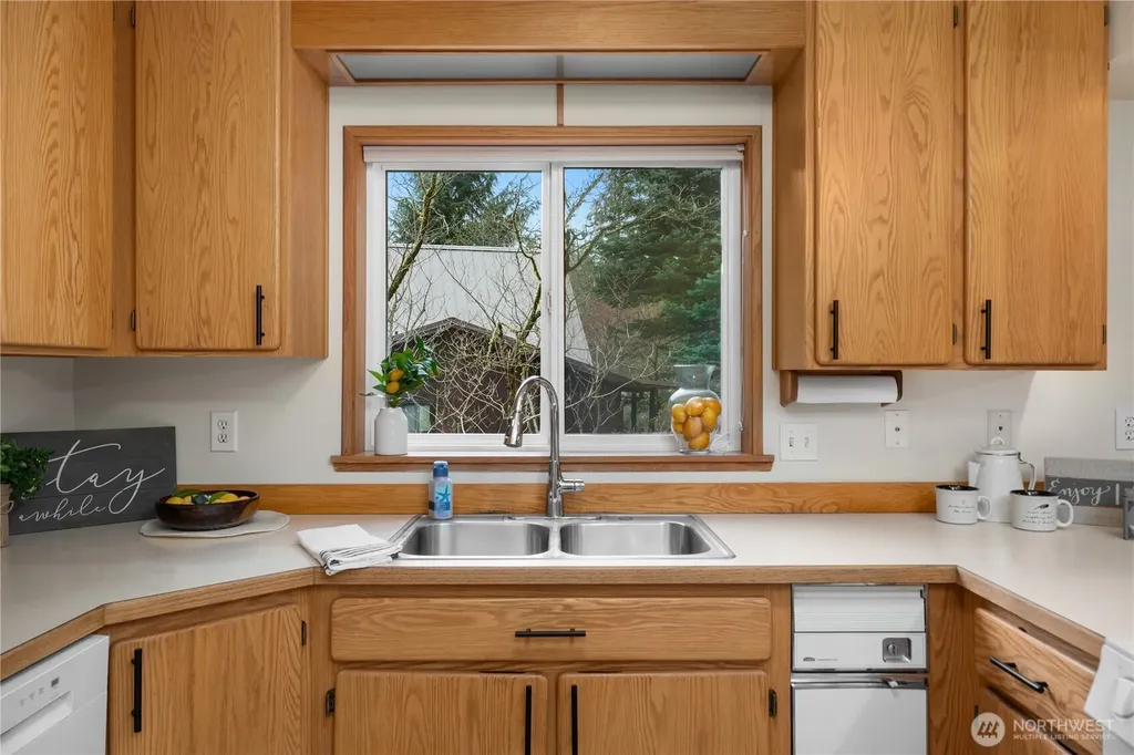 140 E Saint Andrews Drive Shelton WA 98584