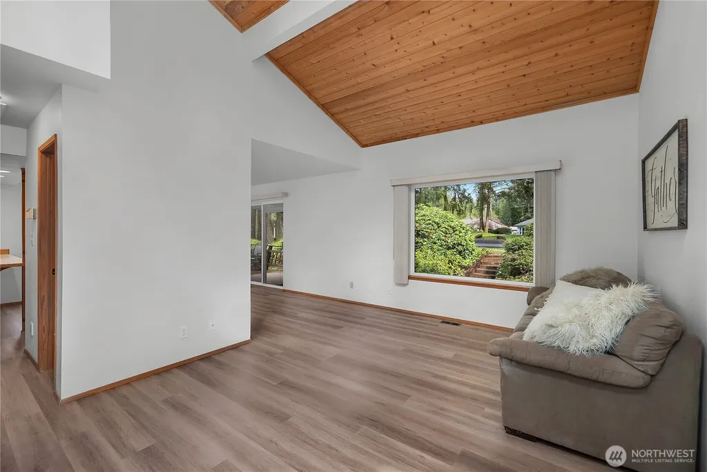 140 E Saint Andrews Drive Shelton WA 98584