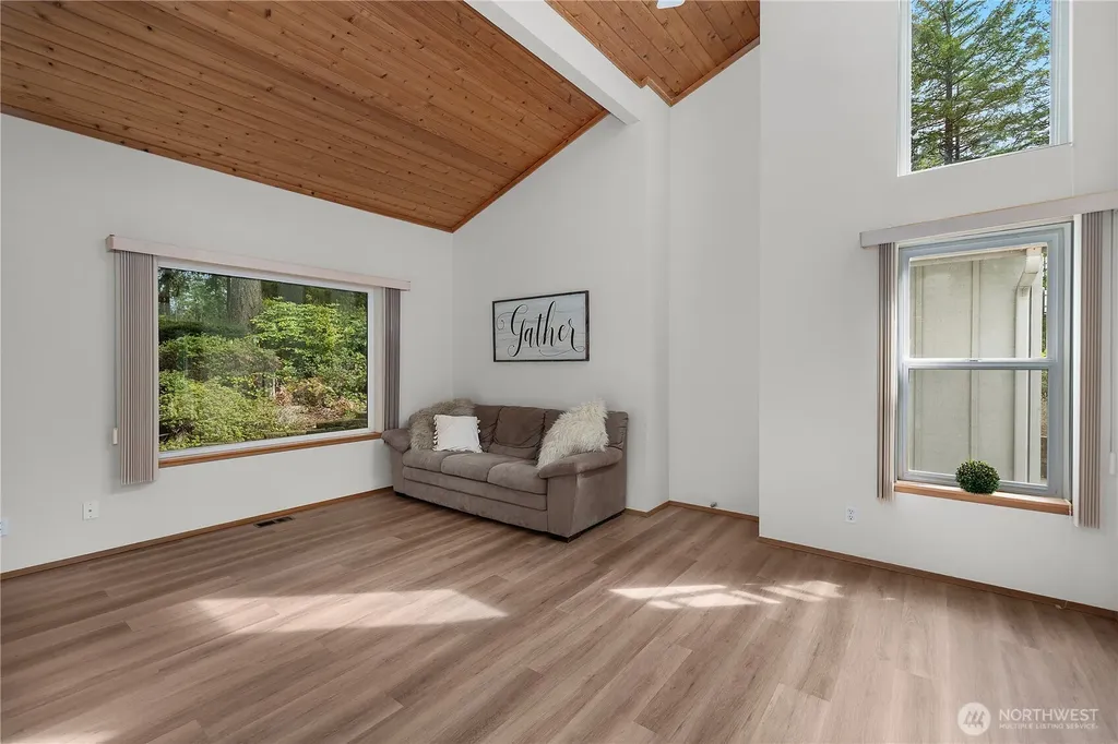 140 E Saint Andrews Drive Shelton WA 98584
