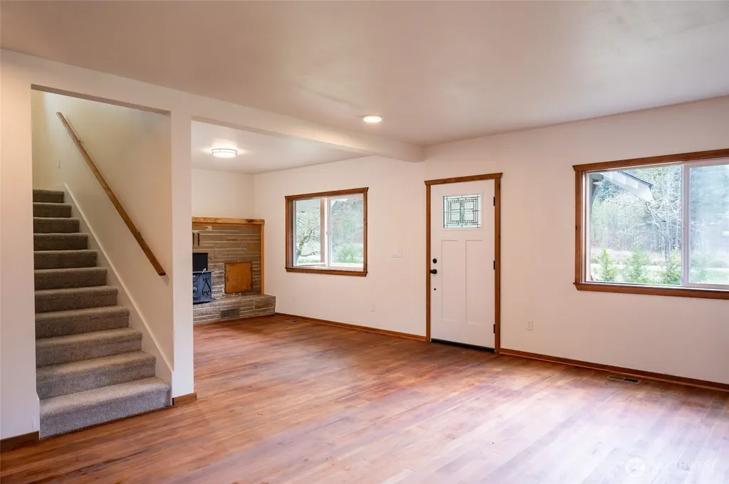 10802 Eatonville Highway E Eatonville WA 98328