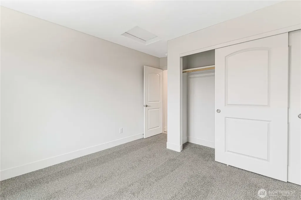 308 N Sandy Loop Moses Lake WA 98837