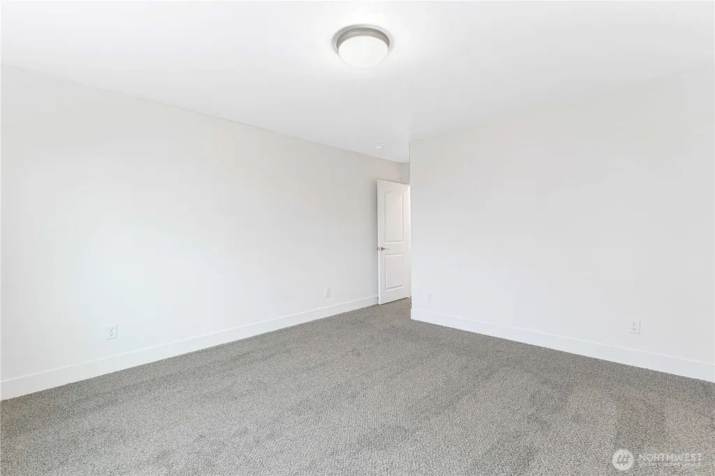 308 N Sandy Loop Moses Lake WA 98837