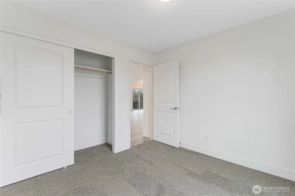308 N Sandy Loop Moses Lake WA 98837