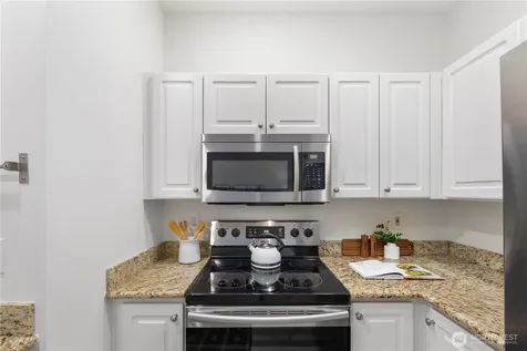 2415 2nd Avenue Seattle WA 98121