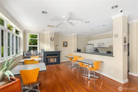 2415 2nd Avenue Seattle WA 98121