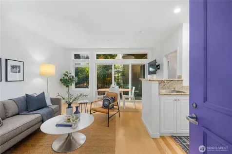 2415 2nd Avenue Seattle WA 98121