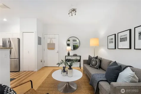 2415 2nd Avenue Seattle WA 98121