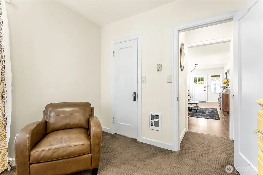 408 7th Avenue SE Olympia WA 98501