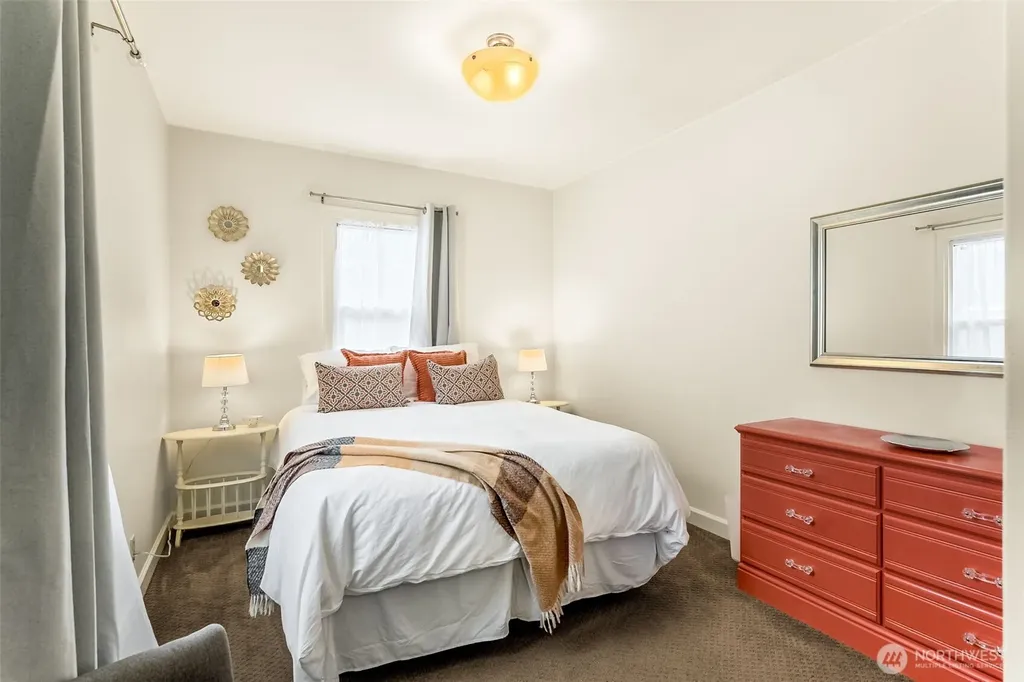 408 7th Avenue SE Olympia WA 98501