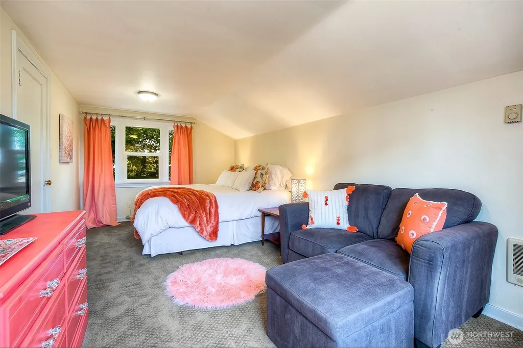 408 7th Avenue SE Olympia WA 98501