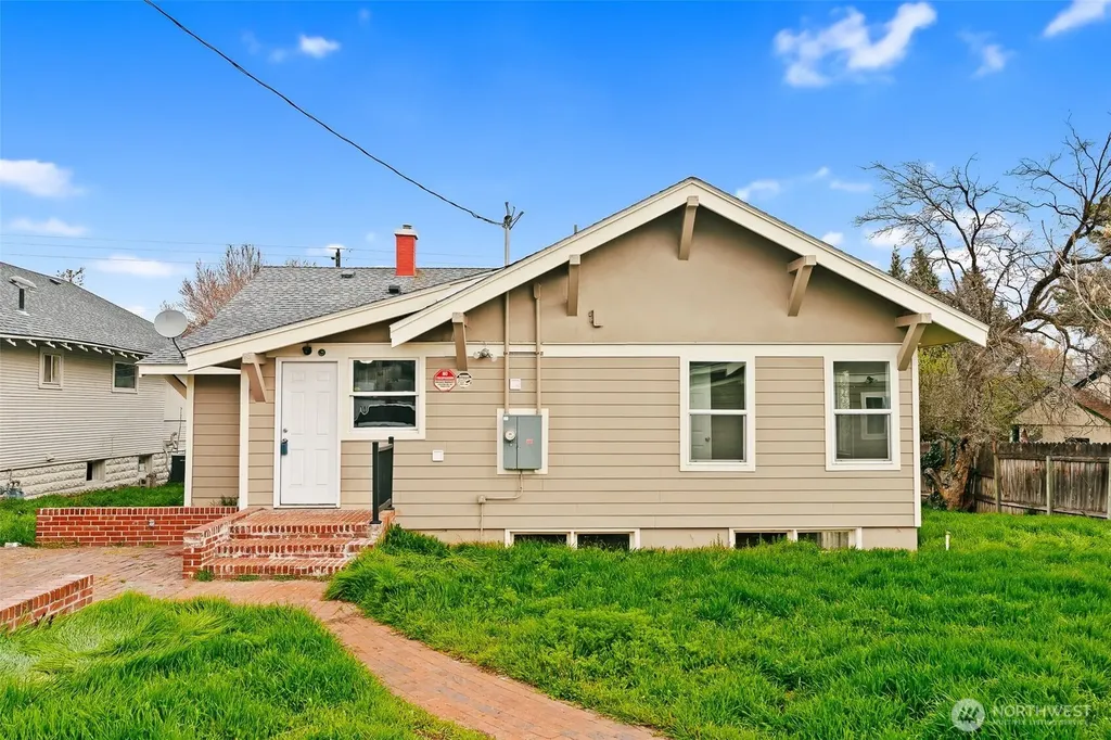 2214 Summitview Avenue Yakima WA 98902