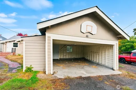 2214 Summitview Avenue Yakima WA 98902