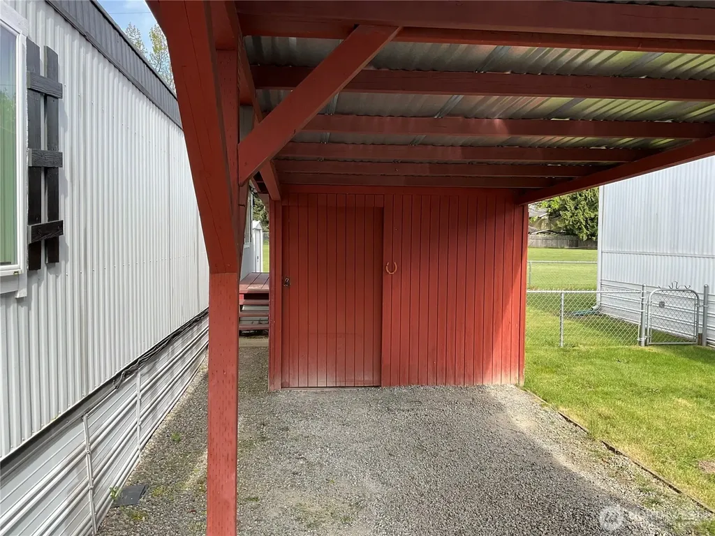 5629 113th Avenue E Puyallup WA 98372