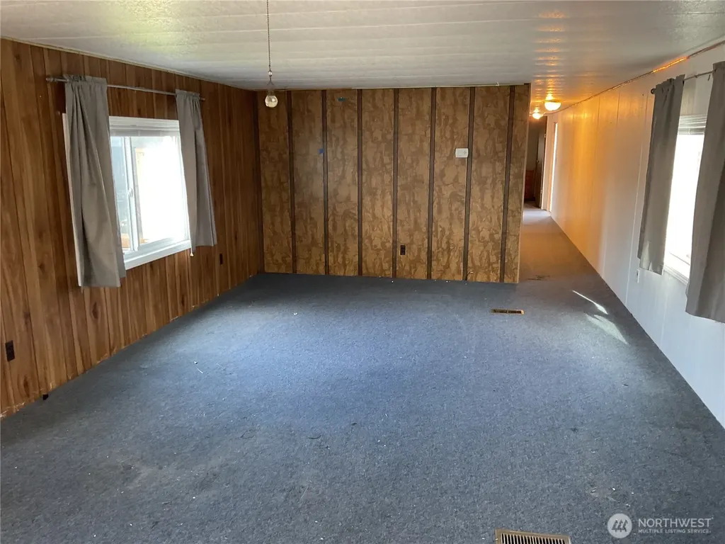 5629 113th Avenue E Puyallup WA 98372