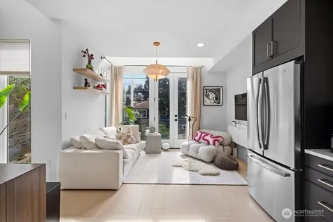 712 W Bertona Street Seattle WA 98119