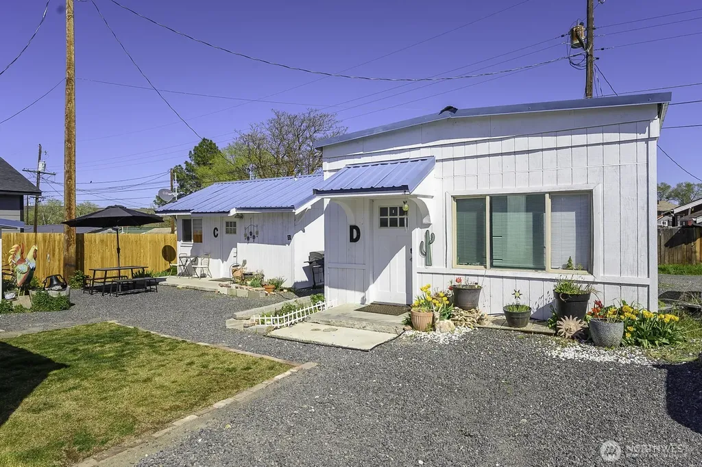 30 Cherry Street S Soap Lake WA 98851